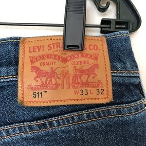 NWOT Men’s Levi’s 513 sz 33 x 32